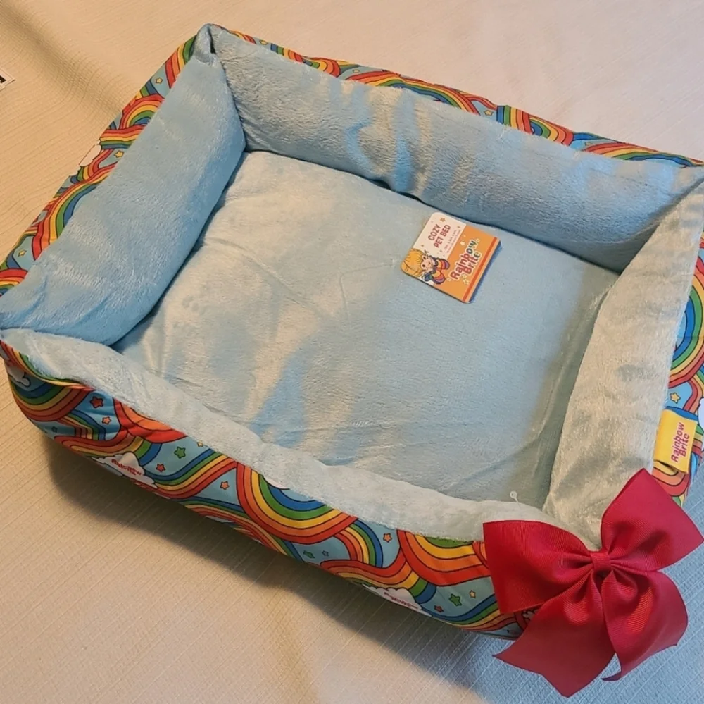 Rainbow Brite Pet Bed 🌈